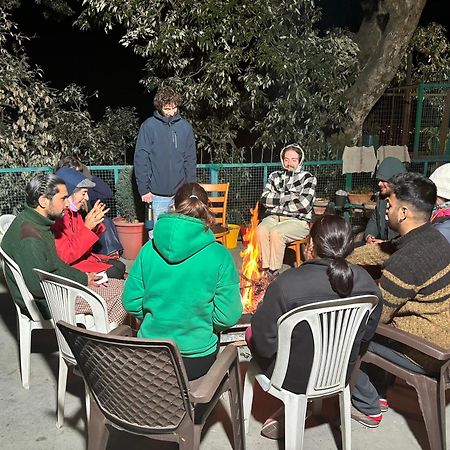 Zu-Zu Hostels Shimla Esterno foto